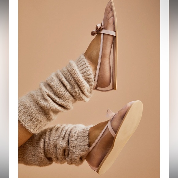 Mesh Mania Bow Flats labeled size 10 but runs big SEE MEASUREMENTS - Picture 15 of 16